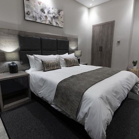 Luxe Suites Boutique Hotel Дърбан Екстериор снимка